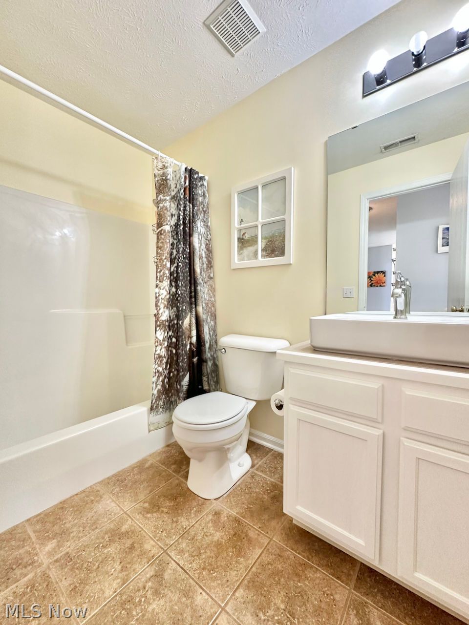 7300 Forest Cove Lane Northfield OH 44067
