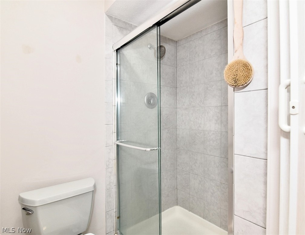 2108 Glouchester Drive Lyndhurst OH 44124
