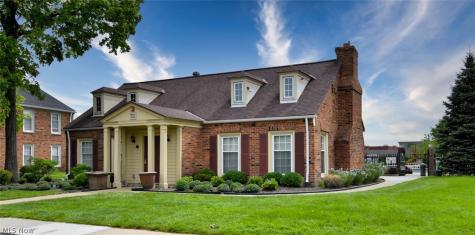 2108 Glouchester Drive Lyndhurst OH 44124