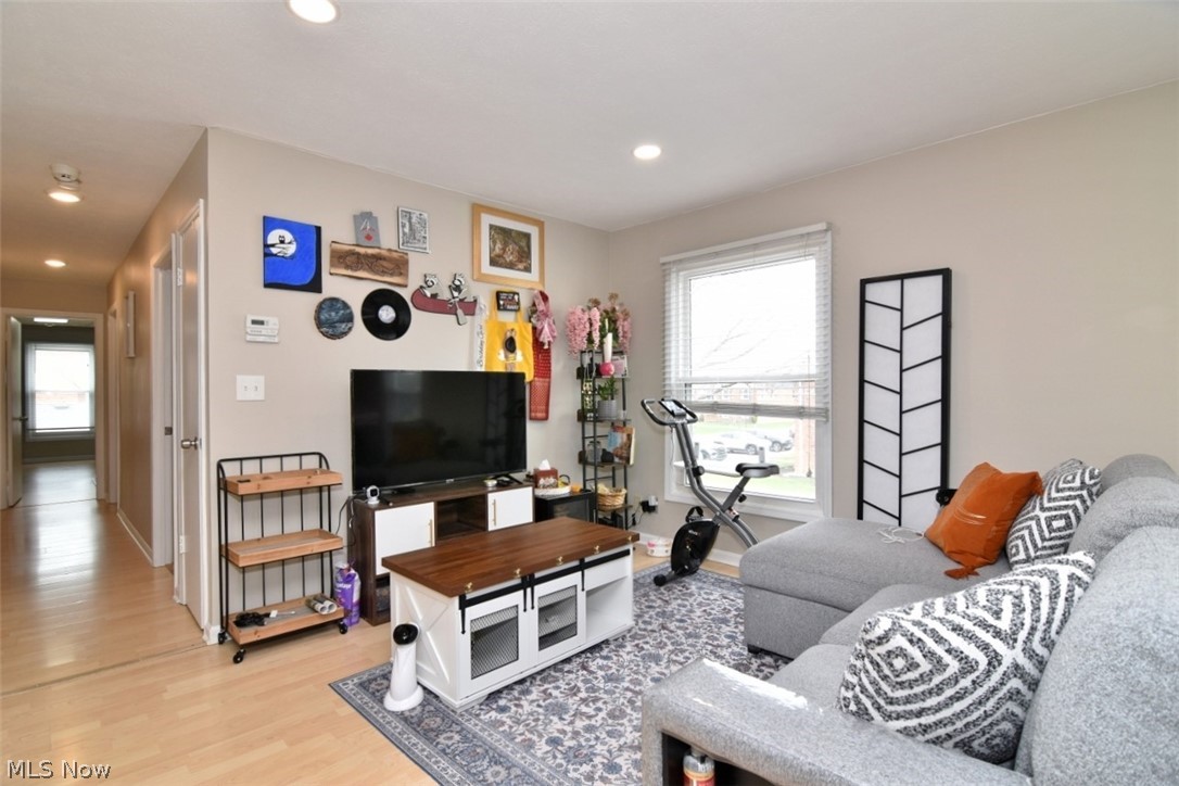 2108 Glouchester Drive Lyndhurst OH 44124