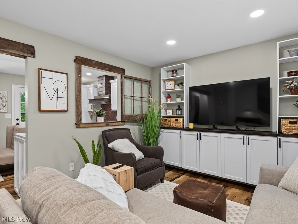 1245 Front Street Cuyahoga Falls OH 44221