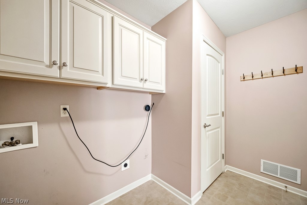 2452 Barrington Way Wooster OH 44691