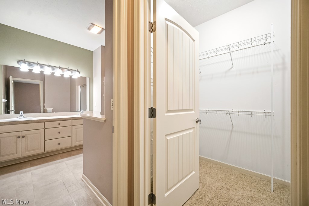 2452 Barrington Way Wooster OH 44691