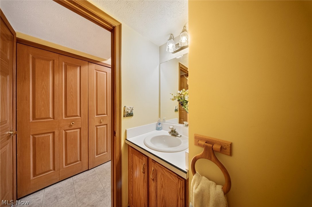 23174 Grist Mill Court Olmsted Falls OH 44138