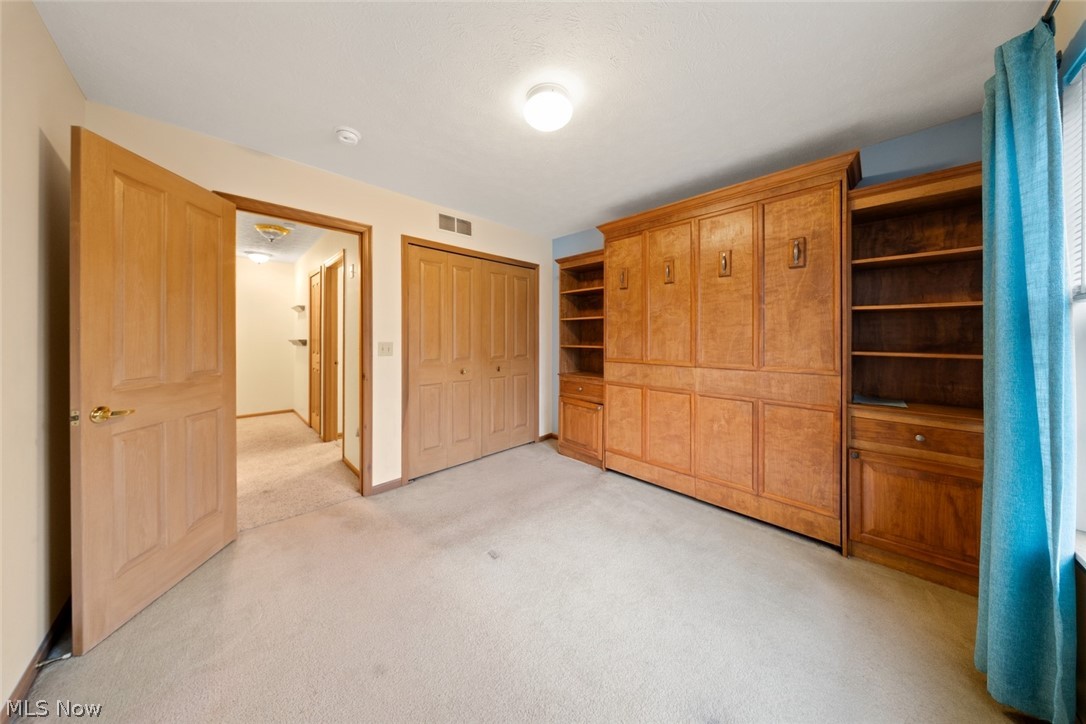 23174 Grist Mill Court Olmsted Falls OH 44138