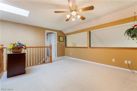 1702 Southpointe Circle NE Canton OH 44714