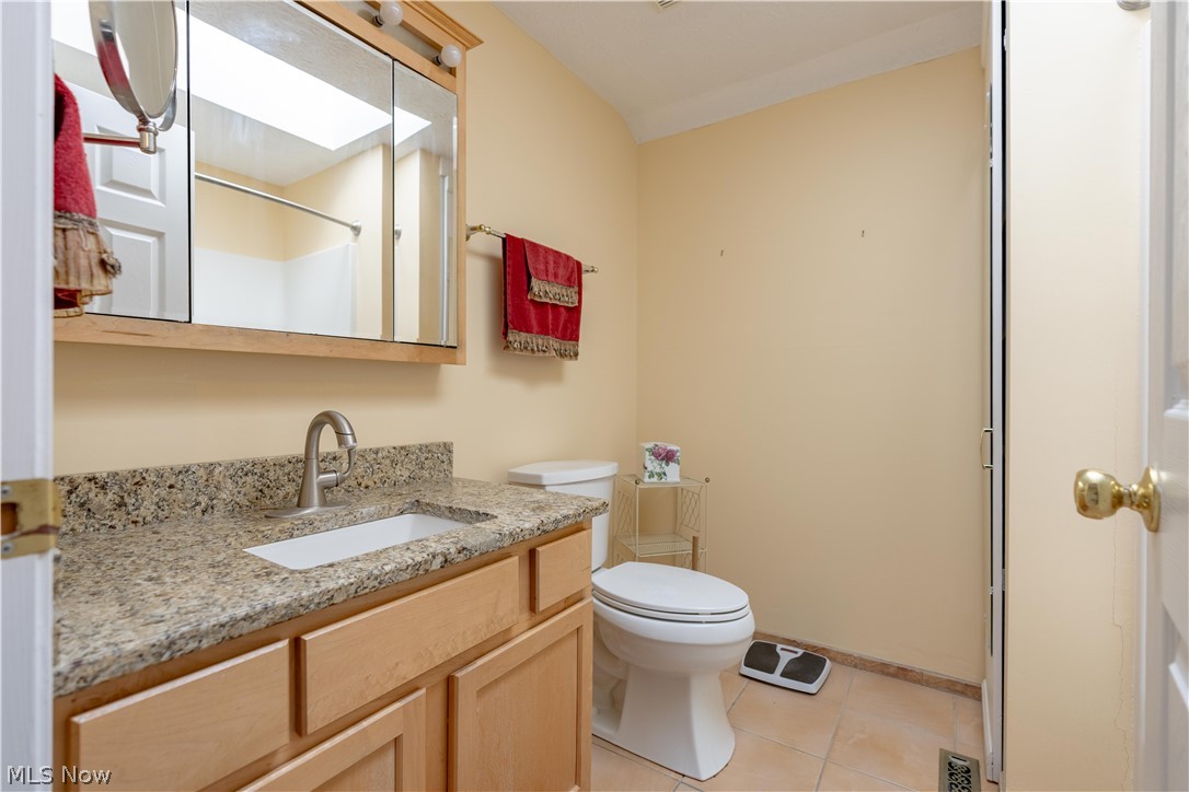 1702 Southpointe Circle NE Canton OH 44714
