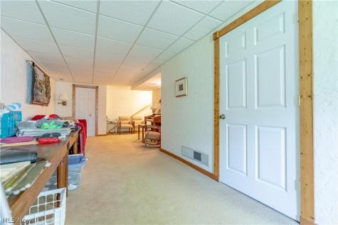 1702 Southpointe Circle NE Canton OH 44714