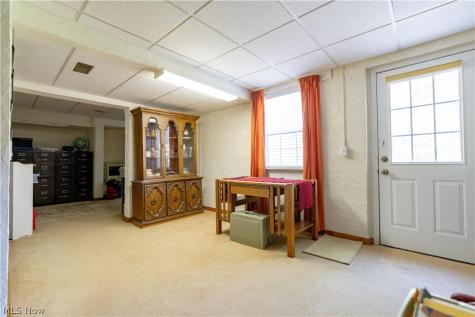 1702 Southpointe Circle NE Canton OH 44714