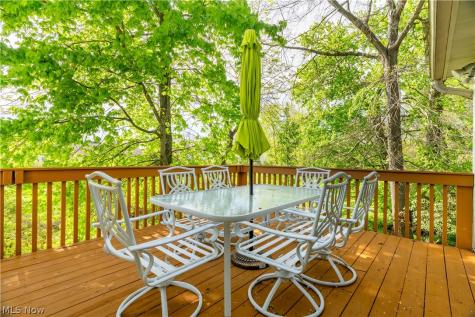 1702 Southpointe Circle NE Canton OH 44714