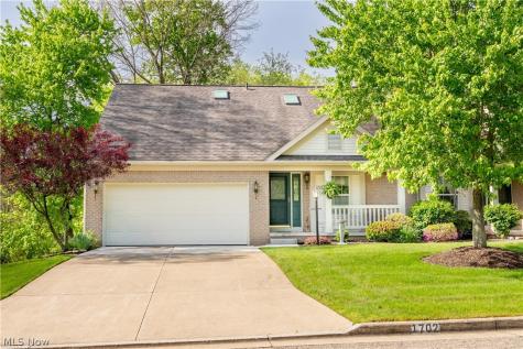1702 Southpointe Circle NE Canton OH 44714