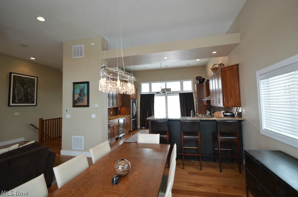 2251 City View Drive Cleveland OH 44113