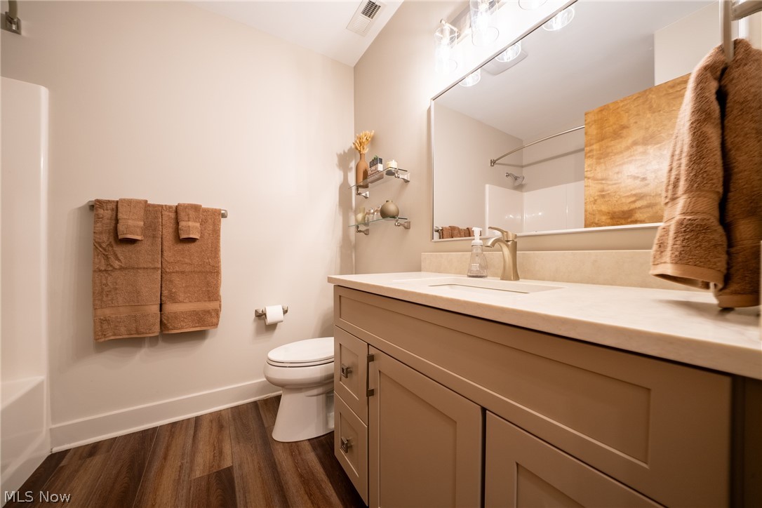 1403 Copper Trace Cleveland Heights OH 44118