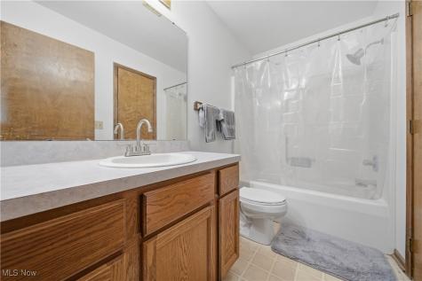 758 Beverly Avenue Canal Fulton OH 44614