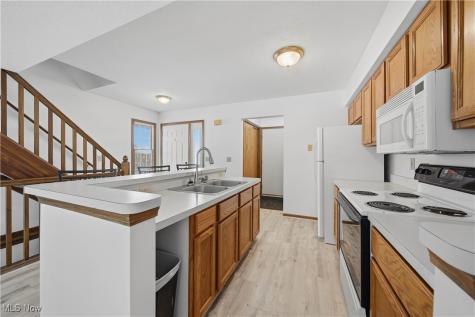 758 Beverly Avenue Canal Fulton OH 44614