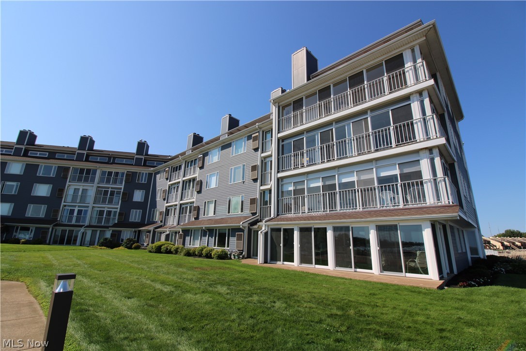1909 E Harbor Road Port Clinton OH 43452