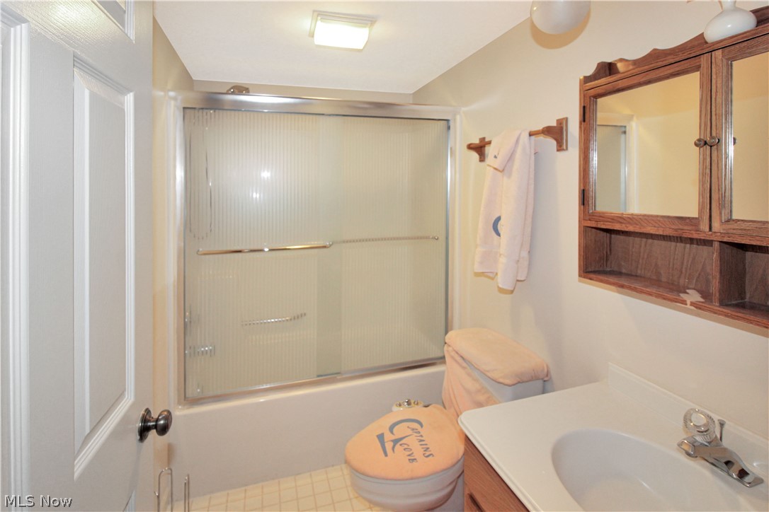 1909 E Harbor Road Port Clinton OH 43452