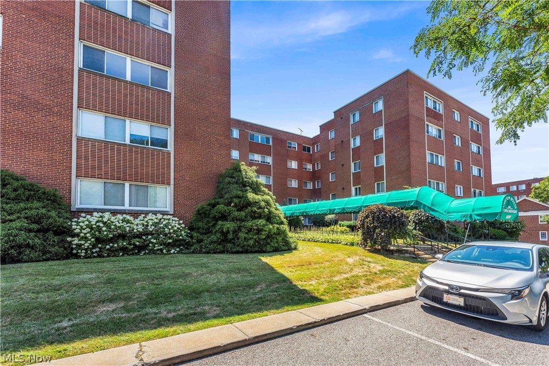 16100 Van Aken Boulevard Shaker Heights OH 44120