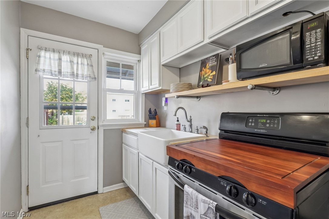 2664 Wooster Road Rocky River OH 44116