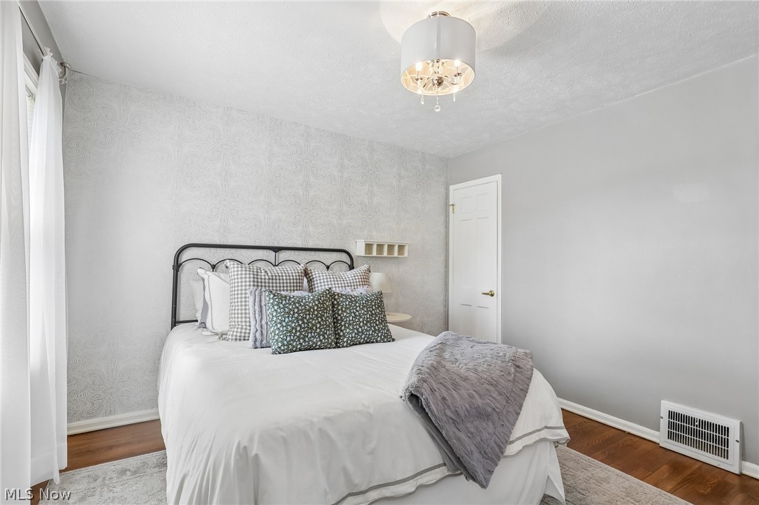 2664 Wooster Road Rocky River OH 44116