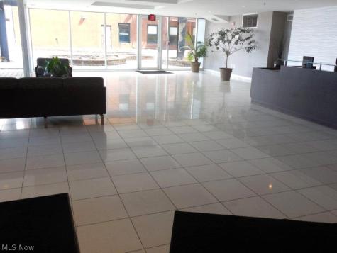701 W Lakeside Avenue Cleveland OH 44113