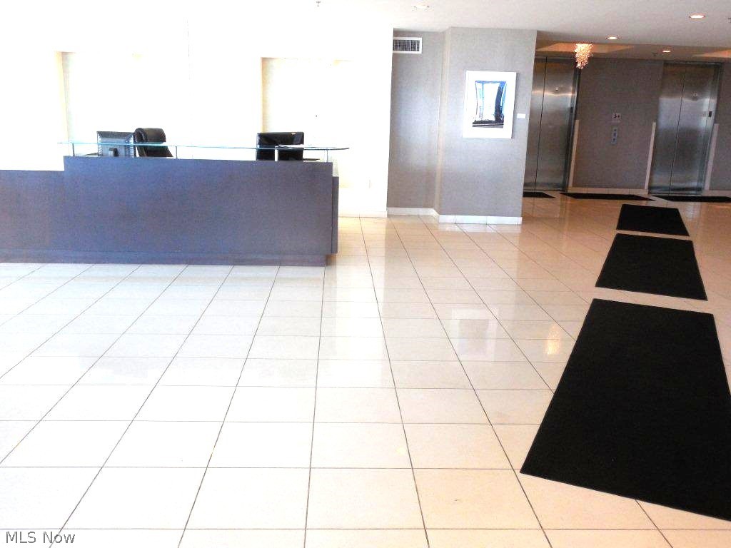 701 W Lakeside Avenue Cleveland OH 44113
