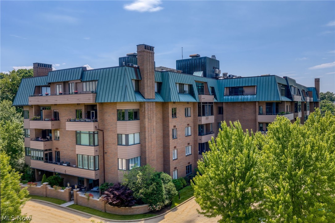 5150 Three Village Drive Lyndhurst OH 44124