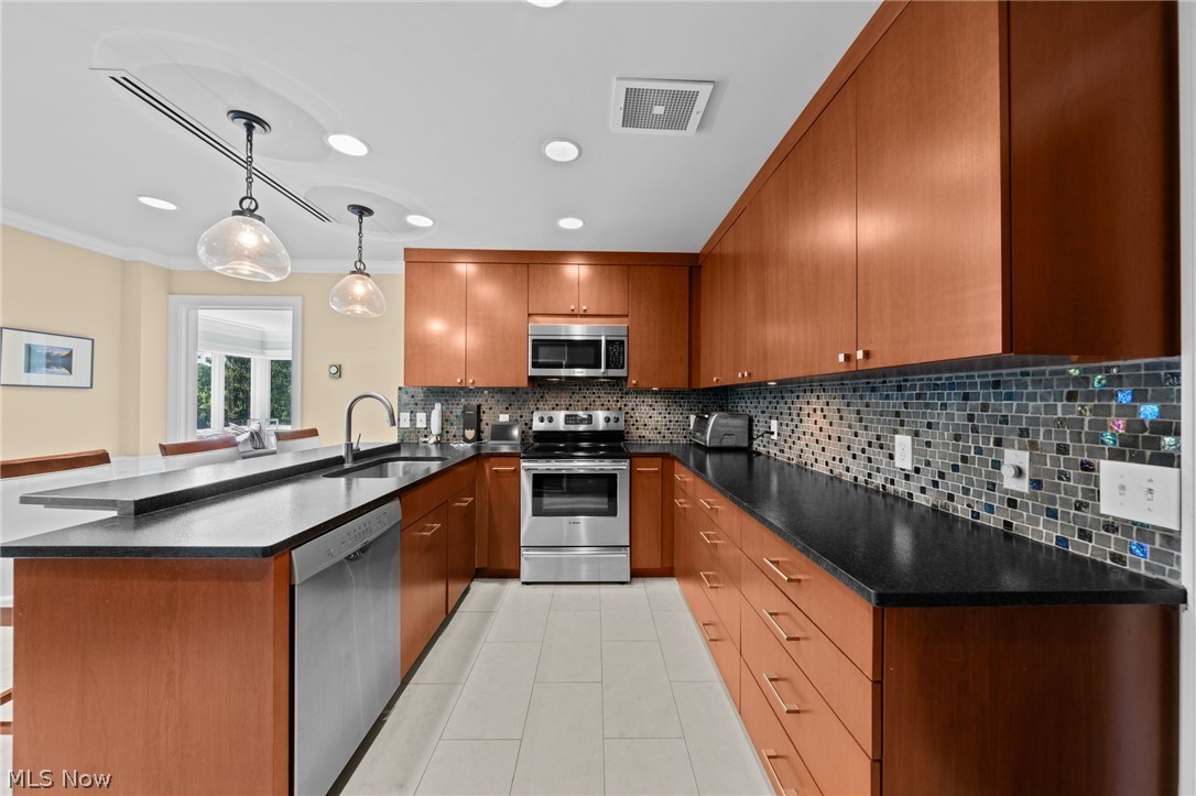 5150 Three Village Drive Lyndhurst OH 44124