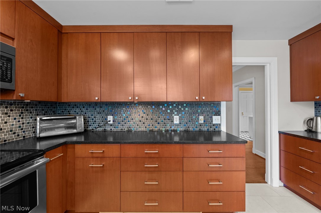 5150 Three Village Drive Lyndhurst OH 44124