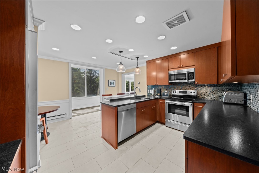 5150 Three Village Drive Lyndhurst OH 44124