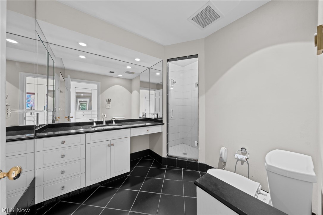 5150 Three Village Drive Lyndhurst OH 44124