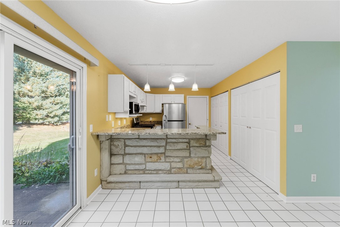 75 Dover Place Lane Northfield Center OH 44067