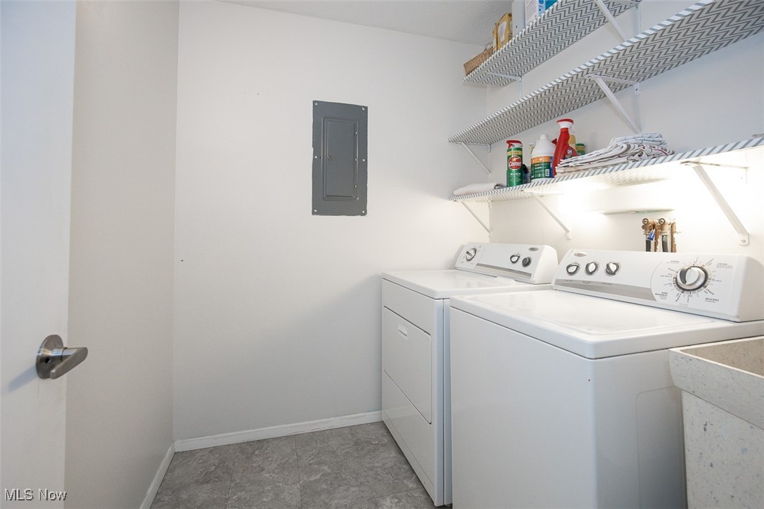 4863 White Pine Way North Ridgeville OH 44039