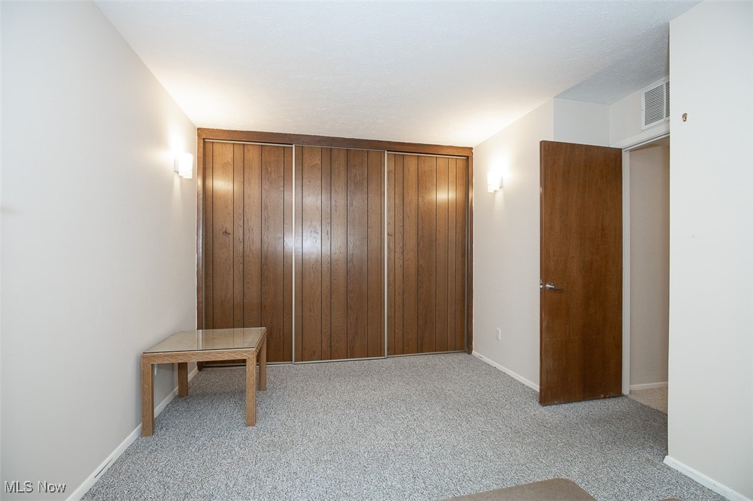 4863 White Pine Way North Ridgeville OH 44039