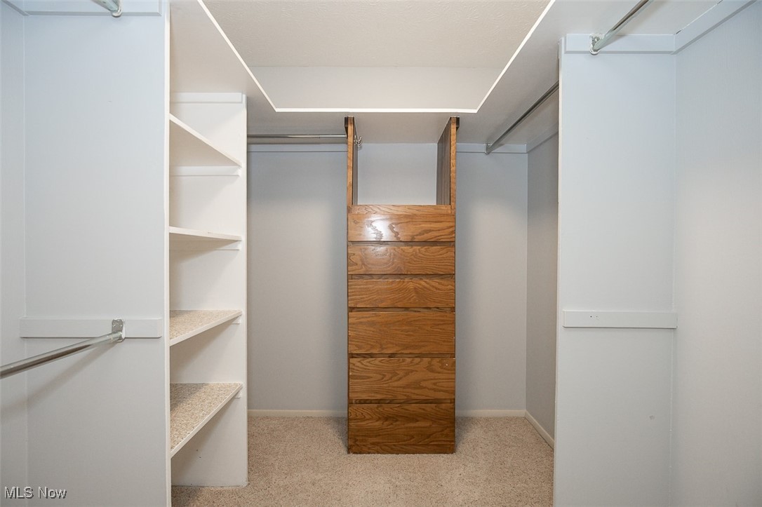 4863 White Pine Way North Ridgeville OH 44039