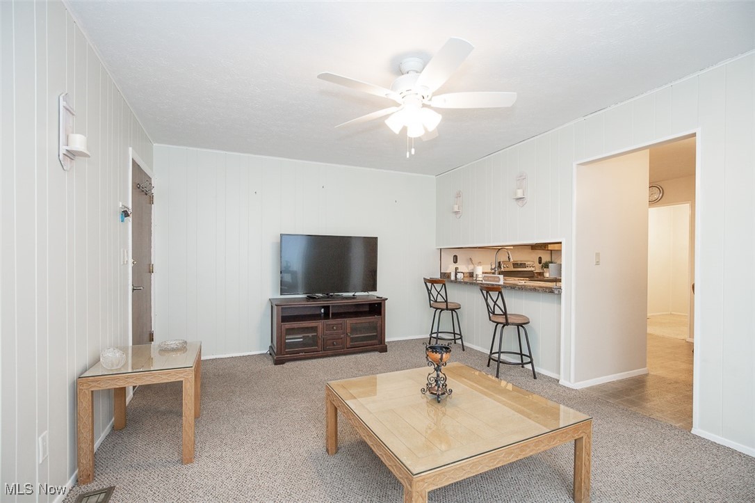 4863 White Pine Way North Ridgeville OH 44039