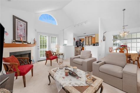 192 Vista Court North Olmsted OH 44070