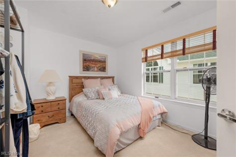 192 Vista Court North Olmsted OH 44070