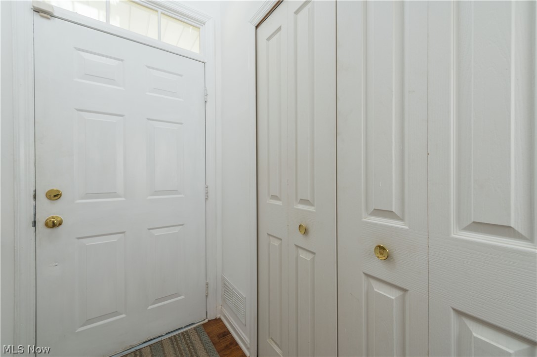 192 Vista Court North Olmsted OH 44070