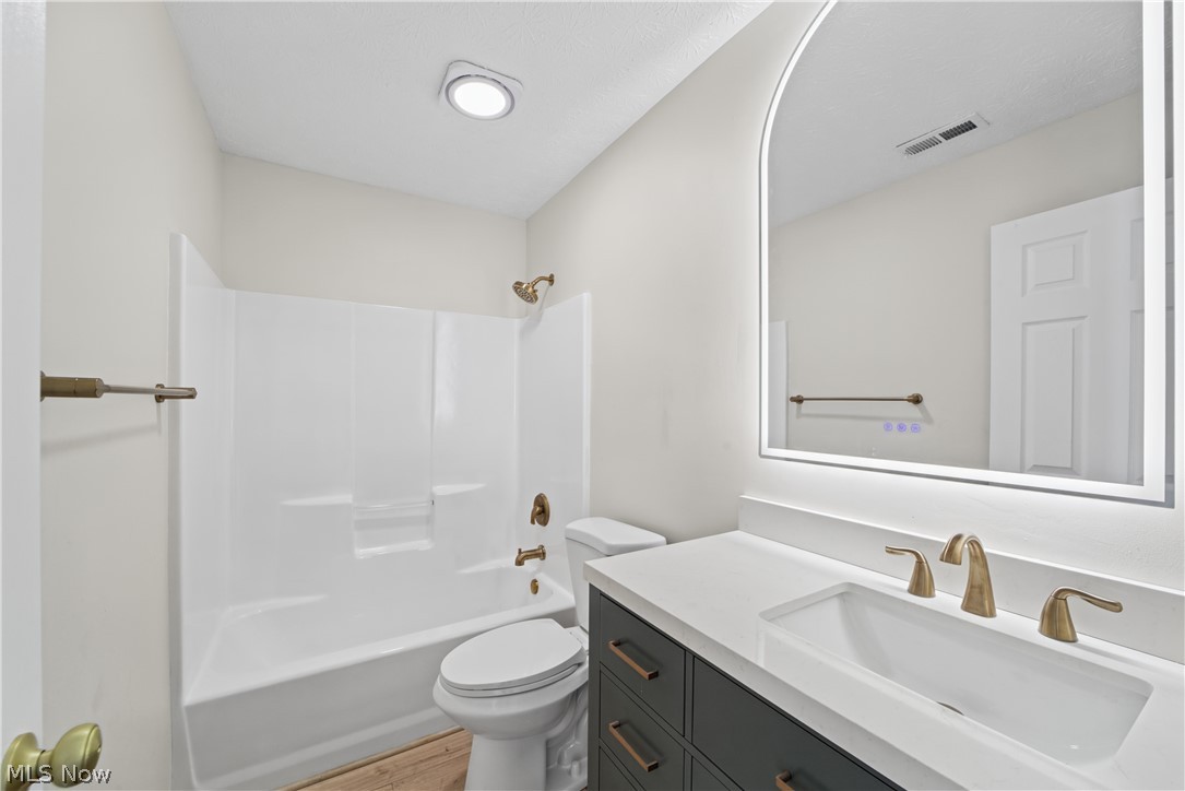3836 Fennway Boulevard Medina OH 44256