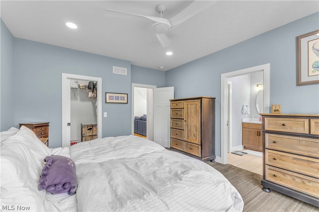 2126 Heritage Lane Westlake OH 44145