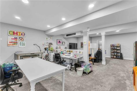 2126 Heritage Lane Westlake OH 44145