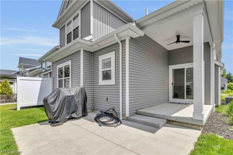 2126 Heritage Lane Westlake OH 44145