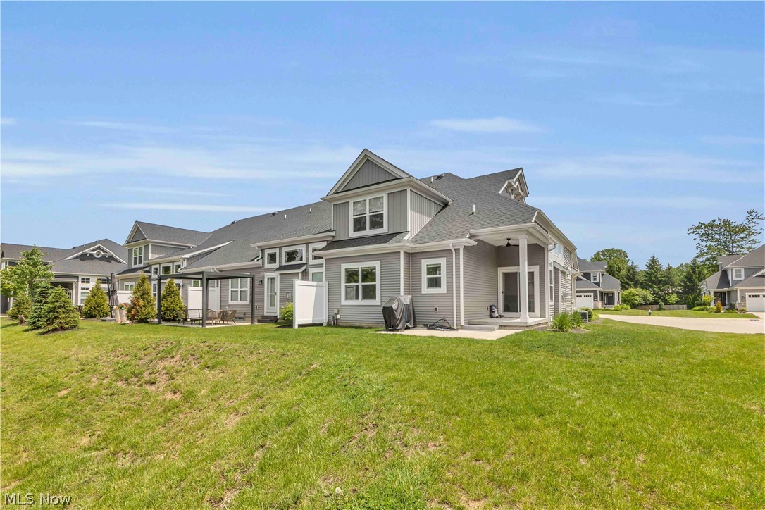 2126 Heritage Lane Westlake OH 44145