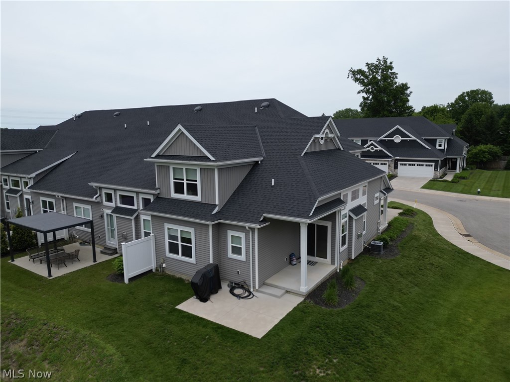 2126 Heritage Lane Westlake OH 44145