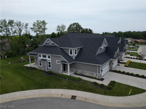 2126 Heritage Lane Westlake OH 44145