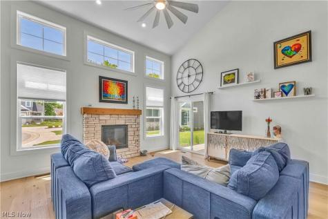 2126 Heritage Lane Westlake OH 44145