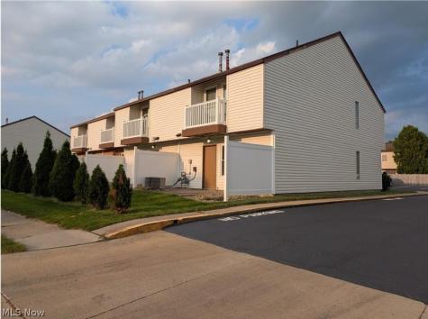 1563 Whitehall Boulevard Kent OH 44240