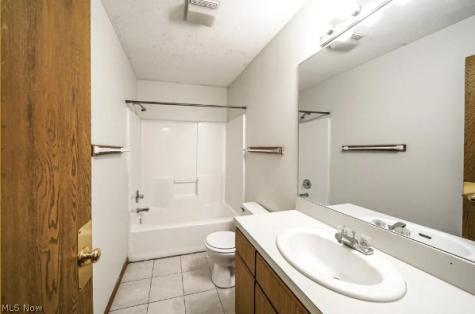 1563 Whitehall Boulevard Kent OH 44240
