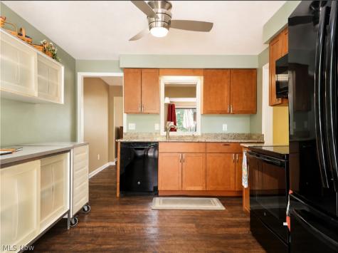 1044 Canyon View Road Sagamore Hills OH 44067